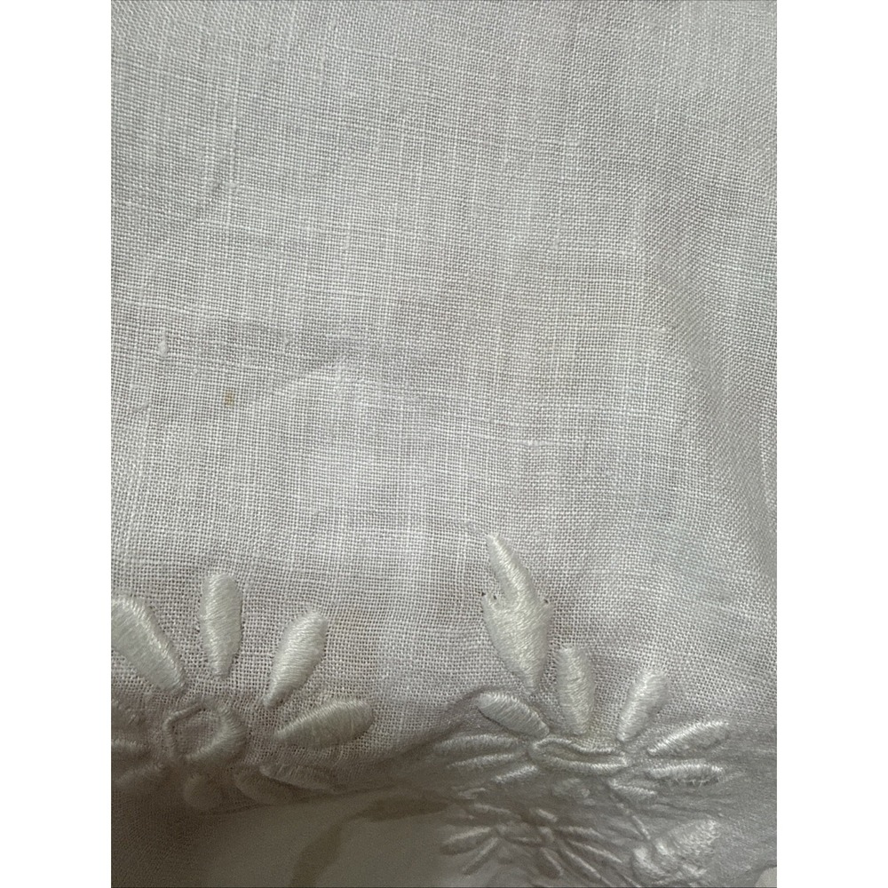 Vintage Hand Embroidered Tablecloth Large Rectangle 69x89 Cotton Scalloped Stain - Picture 9 of 13